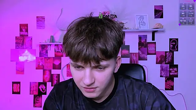 travis_wolf_ Live XXX Chat