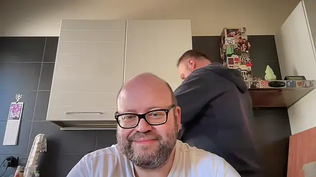 Chatroom XXX en direct de theitalianbear