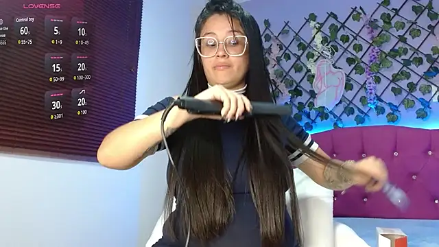 Sophie-Hot-'s Webcam Show