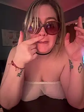 Živý XXX chat Granlady7