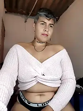 Yessi_rousse – Naživo XXX chat