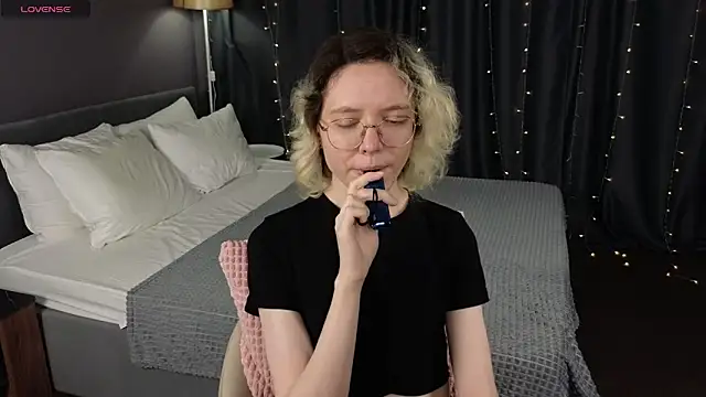 HottoKori Chat XXX live