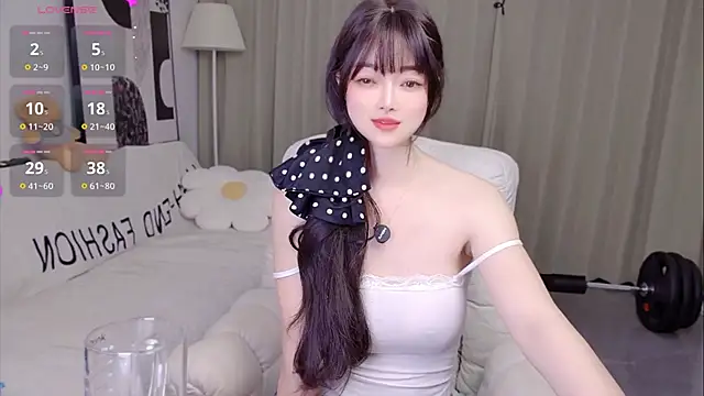 uikyy1 – Live XXX-chat