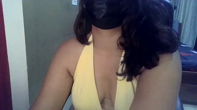 Chat +18 de Blaze__Aura ao vivo