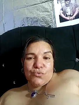 Zuleyka_69's Live XXX Chat