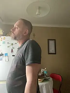 Frosl 即時 XXX 聊天