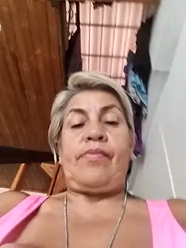 Chatroom XXX en direct de DirtyBIianca