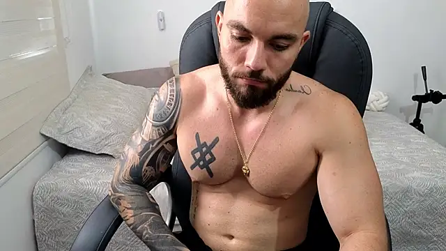 عرض كام Isaac_Carter