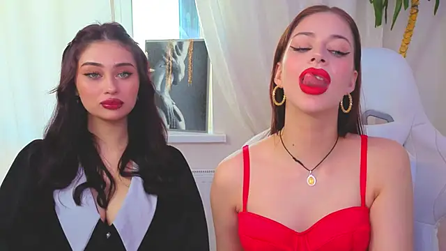 Sofia_Plumpのウェブカメラショー