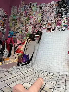 Pokazy przed kamerką – Denise__levi_