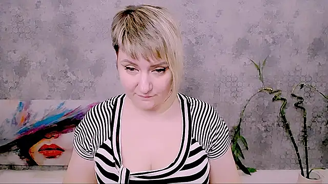 Djullia – Naživo XXX chat