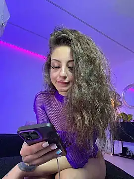 AnnastasiaJuneのウェブカメラショー