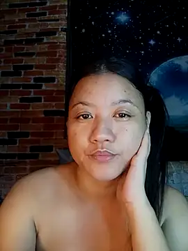 Urchanel Live XXX-Chat