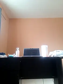 Ally-cutee: онлайн-секс-чат