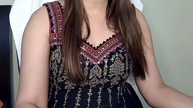 Nyra-Goddess Live XXX-chat