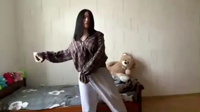 دردشة YourMiIa الجنسية المباشرة