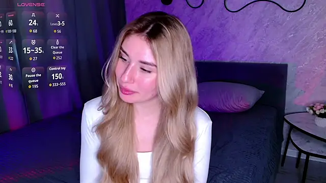 Show de LulyDOLL na webcam