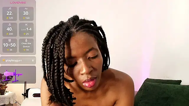 Chat +18 de kattyytaylor ao vivo