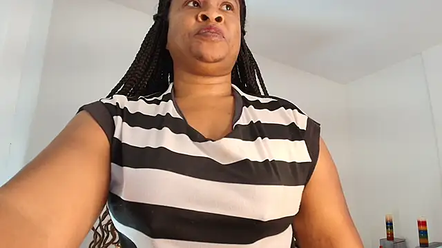 luxy_benet Chat XXX live