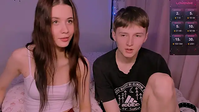 Chat +18 de CoddleWeeper_ ao vivo