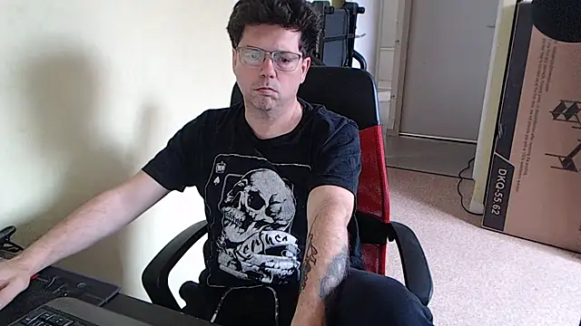 blueandwhite1 Webcamshow