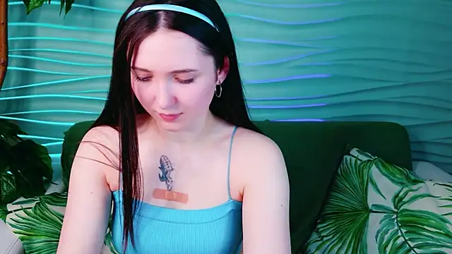 دردشة Tiny_BunnyX الجنسية المباشرة