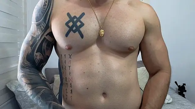 Isaac_Carterのウェブカメラショー