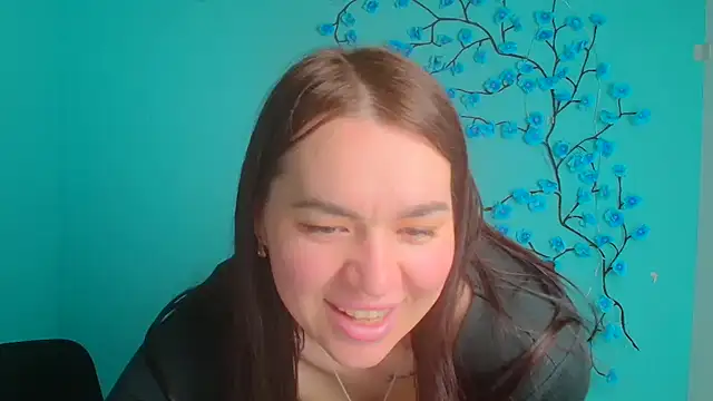 دردشة Lola_Saymyname الجنسية المباشرة