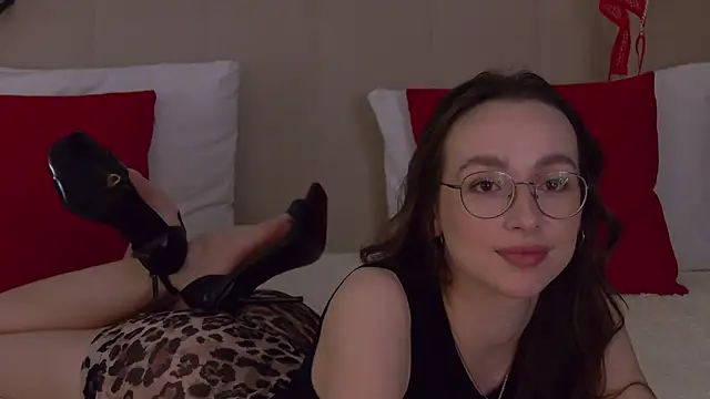 دردشة Emily_Simon الجنسية المباشرة