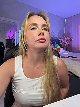 دردشة Kitty_Ricky الجنسية المباشرة