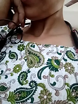 Pokazy przed kamerką – KumarSilencesex21