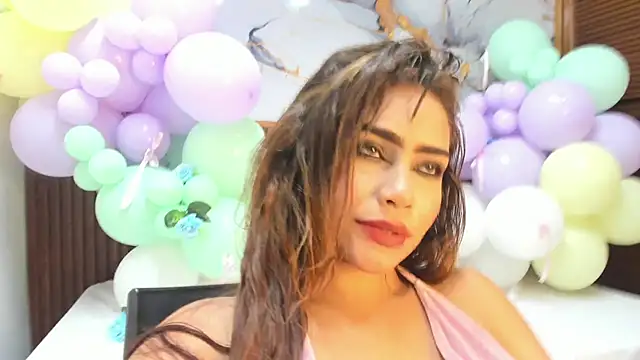 Holly_22 Obrolan Langsung XXX