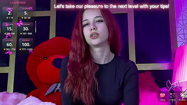 ArianaaFoxy Webcam show