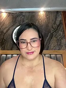 Chat XXX en directo de BellaPeers_