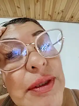 แชท XXX สดของ AlexxiaaMat