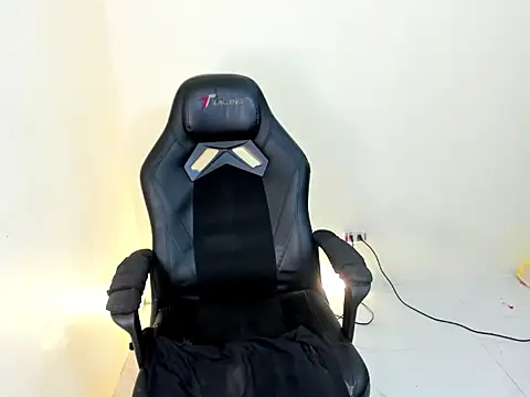 ThanyaBrown Show Webcam