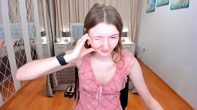 NikaRain Live XXX-chat