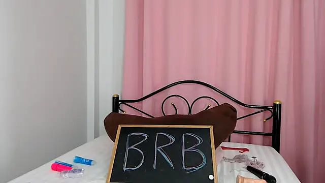 marleekai: онлайн-секс-чат