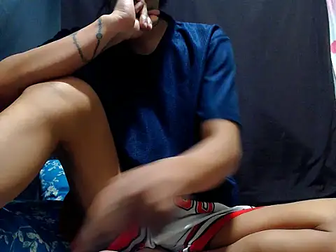 Webkamerová show AwesomeMistress_Bigcock