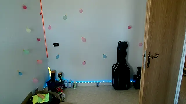 hei_69 élő XXX-chatje