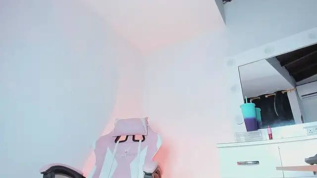 lovingdarcy_'s Live XXX Chat