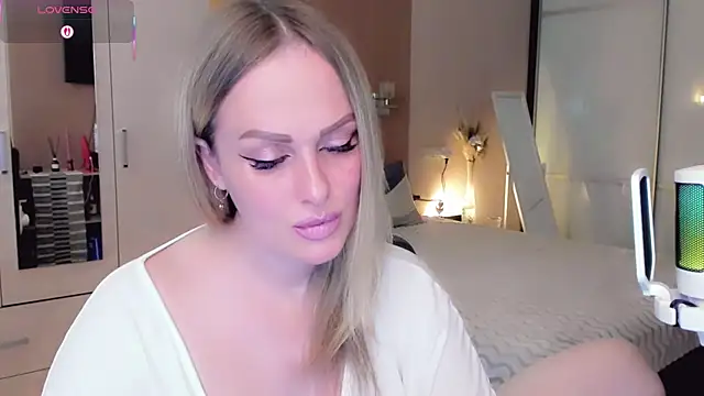 Libby_Nora: онлайн-секс-чат