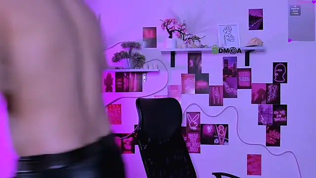 travis_wolf_ Chat XXX live