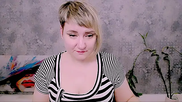 Djullia Chat XXX in diretta