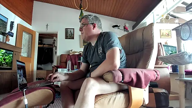 Show modela roku73Gay na web-kameri