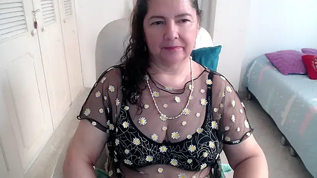 leonela_69's Live XXX Chat