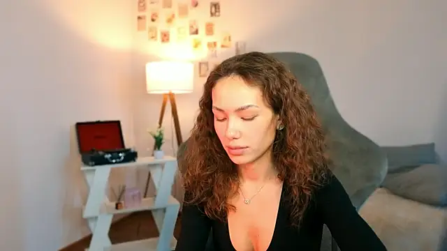 XXX chat uživo modela nexorine