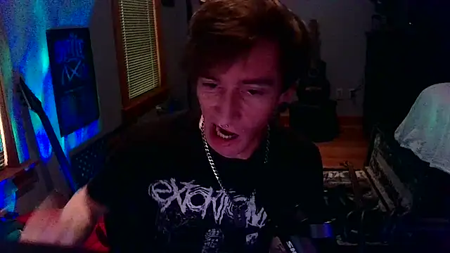 Pokazy przed kamerką – LEVIATHANX666