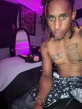 TheRealMrDLlong's Live XXX Chat