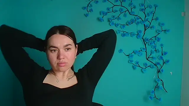 Lola_Saymyname Adlı Modelin Canlı XXX Sohbeti